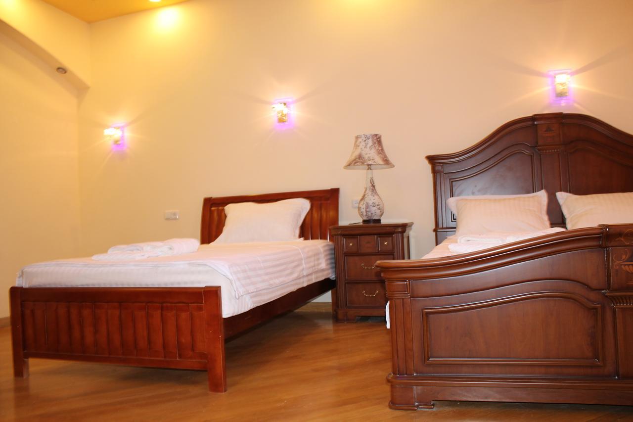 Hotel For You Yerevan Luaran gambar
